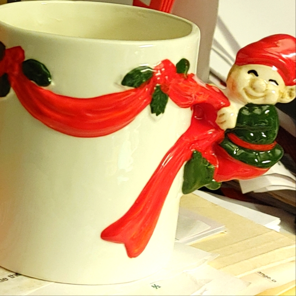 Vintage Holiday Mug 12oz